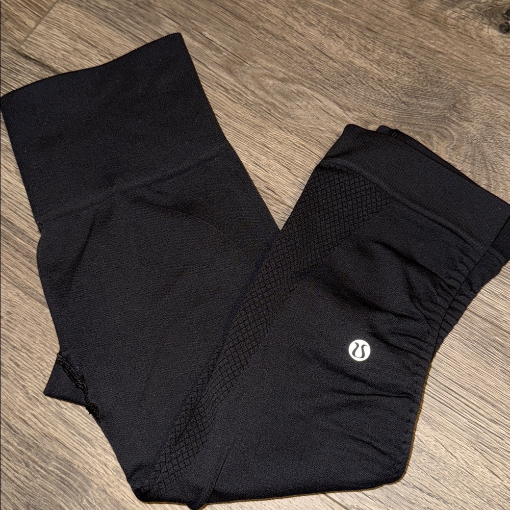 lululemon athletica Black Charcoal Cropped Leggings